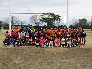 ７人制大会に出場した、熊本、大分、鹿児島、宮崎チームの選手で集合写真